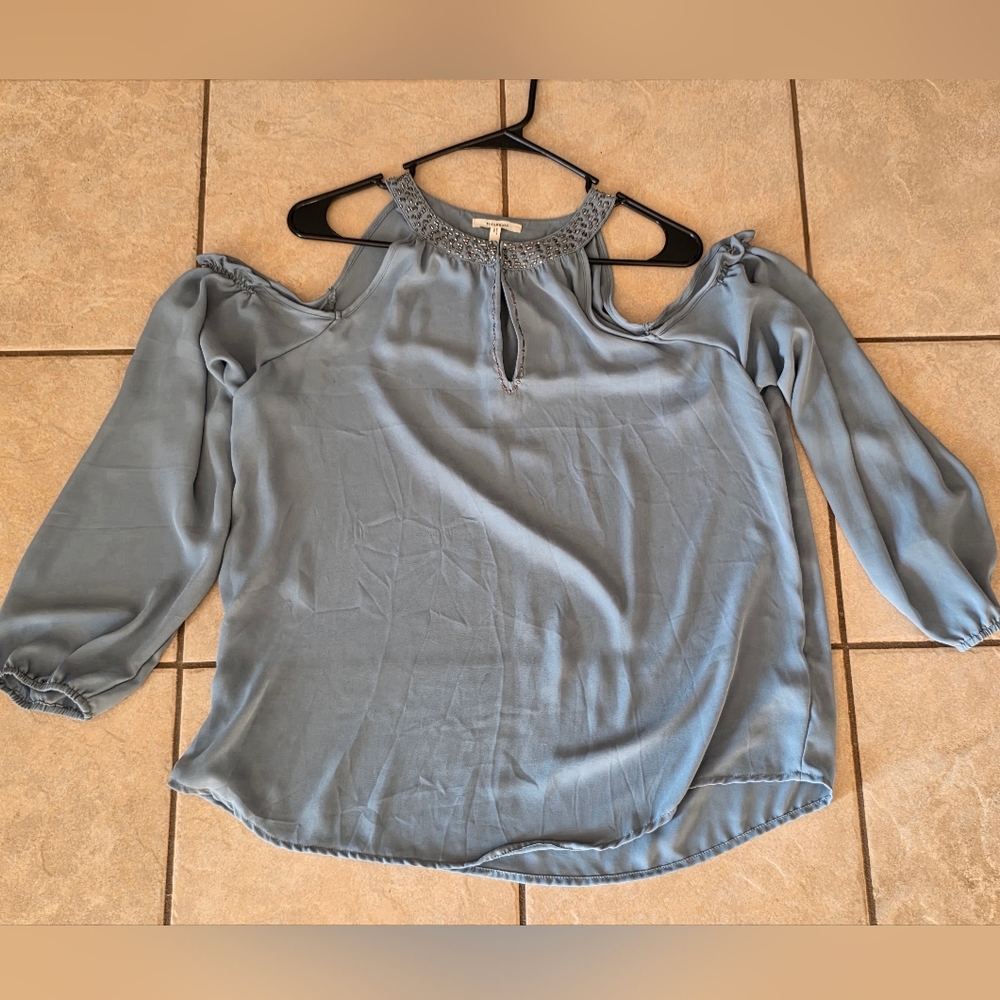 XL Maurices Women's Blue Cold Shoulder Top